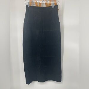Vintage The Eagle’s Eye Elegant Black 100% Suede Skirt